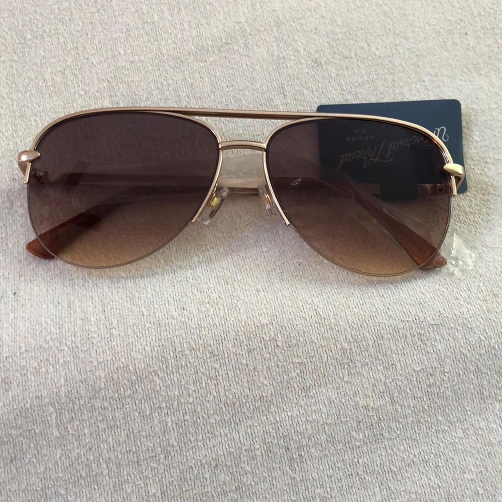 Universal Thread Brown Aviator Sunglasses with Gradient Lenses